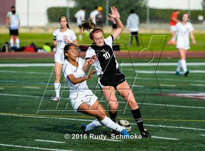 Thumbnail 1 in La Jolla vs. Point Loma (CIF SDS D1 Final) photogallery.