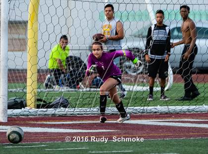 Thumbnail 3 in La Jolla vs. Point Loma (CIF SDS D1 Final) photogallery.