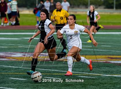 Thumbnail 2 in La Jolla vs. Point Loma (CIF SDS D1 Final) photogallery.