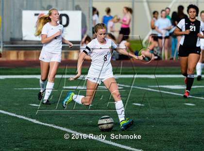 Thumbnail 3 in La Jolla vs. Point Loma (CIF SDS D1 Final) photogallery.