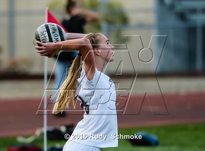 Thumbnail 3 in La Jolla vs. Point Loma (CIF SDS D1 Final) photogallery.