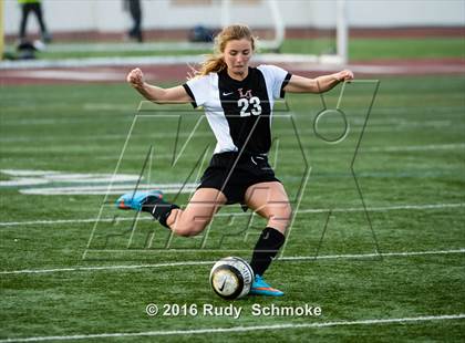 Thumbnail 3 in La Jolla vs. Point Loma (CIF SDS D1 Final) photogallery.