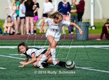 Thumbnail 1 in La Jolla vs. Point Loma (CIF SDS D1 Final) photogallery.