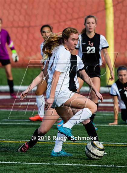 Thumbnail 1 in La Jolla vs. Point Loma (CIF SDS D1 Final) photogallery.