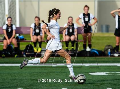 Thumbnail 1 in La Jolla vs. Point Loma (CIF SDS D1 Final) photogallery.