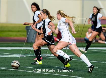 Thumbnail 3 in La Jolla vs. Point Loma (CIF SDS D1 Final) photogallery.