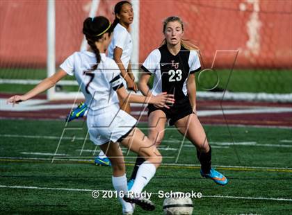 Thumbnail 1 in La Jolla vs. Point Loma (CIF SDS D1 Final) photogallery.