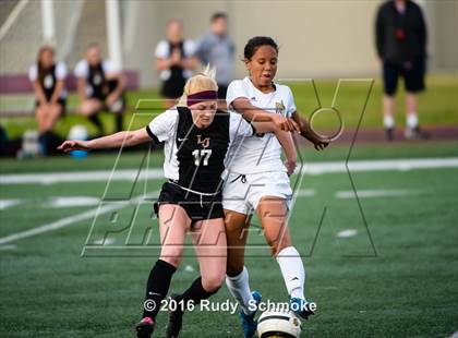 Thumbnail 3 in La Jolla vs. Point Loma (CIF SDS D1 Final) photogallery.