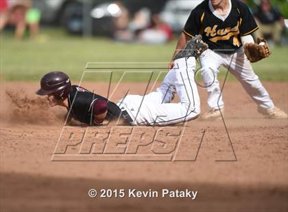 Thumbnail 3 in Daniel Hand @ North Haven (CIAC Class L Quarterfinal) photogallery.