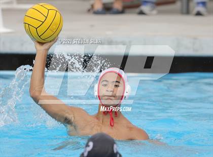 Thumbnail 1 in Cathedral Catholic @ La Jolla photogallery.