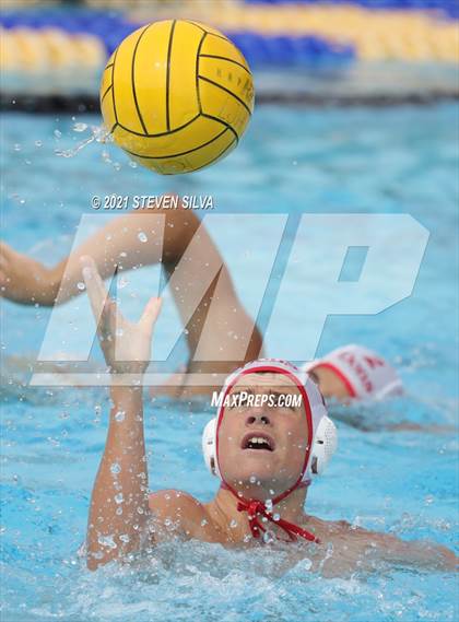 Thumbnail 1 in Cathedral Catholic @ La Jolla photogallery.