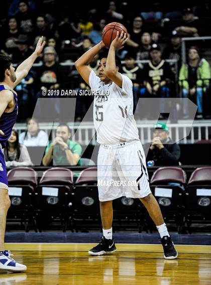 Thumbnail 1 in Chinle vs. Sabino (AIA 3A Quarterfinal) photogallery.