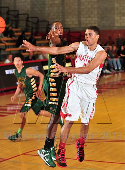 Thumbnail 3 in Eisenhower @ Mater Dei ( Nike Extravaganza) photogallery.