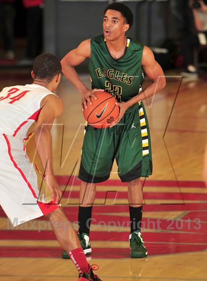 Thumbnail 3 in Eisenhower @ Mater Dei ( Nike Extravaganza) photogallery.