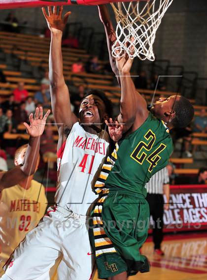 Thumbnail 2 in Eisenhower @ Mater Dei ( Nike Extravaganza) photogallery.