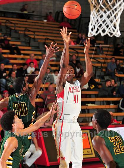 Thumbnail 2 in Eisenhower @ Mater Dei ( Nike Extravaganza) photogallery.