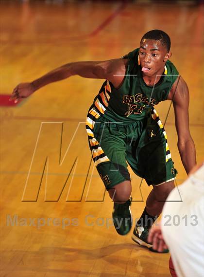 Thumbnail 2 in Eisenhower @ Mater Dei ( Nike Extravaganza) photogallery.