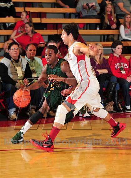 Thumbnail 3 in Eisenhower @ Mater Dei ( Nike Extravaganza) photogallery.