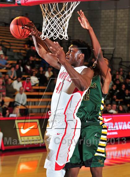 Thumbnail 1 in Eisenhower @ Mater Dei ( Nike Extravaganza) photogallery.