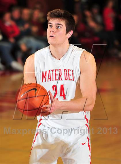 Thumbnail 3 in Eisenhower @ Mater Dei ( Nike Extravaganza) photogallery.