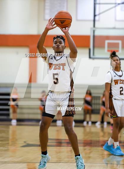 Thumbnail 1 in Crandall @ West Mesquite photogallery.