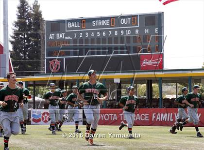 Thumbnail 1 in Porterville vs. Selma (CIF CS D3 Final) photogallery.