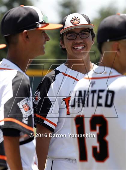 Thumbnail 1 in Porterville vs. Selma (CIF CS D3 Final) photogallery.