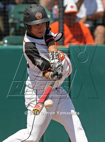 Thumbnail 3 in Porterville vs. Selma (CIF CS D3 Final) photogallery.