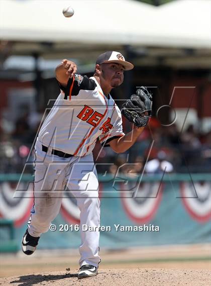 Thumbnail 2 in Porterville vs. Selma (CIF CS D3 Final) photogallery.