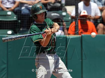 Thumbnail 2 in Porterville vs. Selma (CIF CS D3 Final) photogallery.