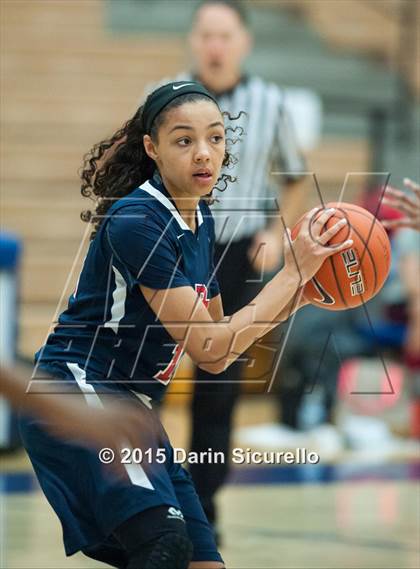 Thumbnail 3 in Harrison vs Brentwood Academy (NIKE Tournament of Champions) photogallery.