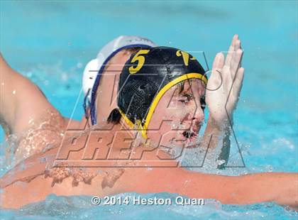 Thumbnail 3 in Palos Verdes Peninsula vs Tesoro (Weisz Cup) photogallery.