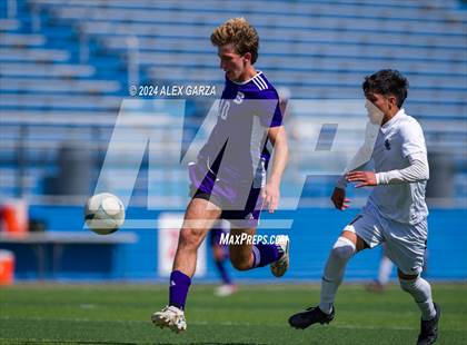 Thumbnail 3 in Boerne vs. San Elizario (UIL 4A Soccer Final) photogallery.
