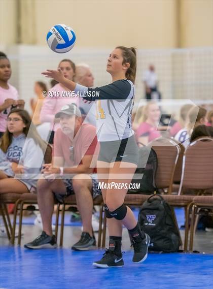 Thumbnail 3 in Hixson vs. Unicoi County (Rocky Top Classic) photogallery.