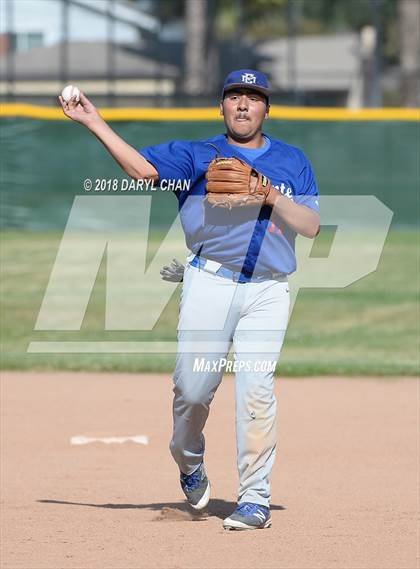 Thumbnail 1 in El Monte @ Gabrielino photogallery.