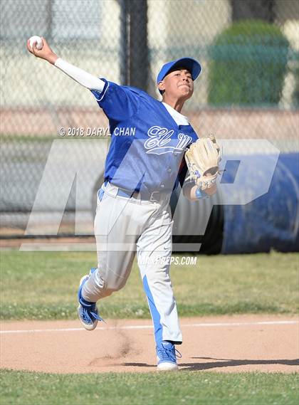 Thumbnail 1 in El Monte @ Gabrielino photogallery.