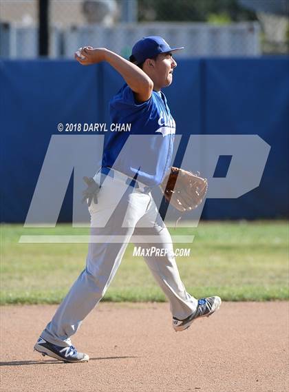 Thumbnail 1 in El Monte @ Gabrielino photogallery.