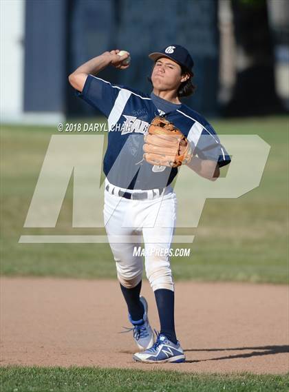 Thumbnail 2 in El Monte @ Gabrielino photogallery.