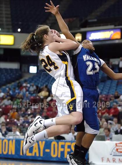 Thumbnail 2 in Valley vs. Oak Ridge (CIF SJS D2 Final) photogallery.