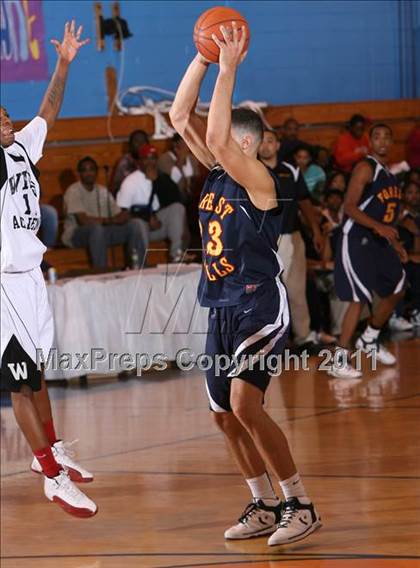 Thumbnail 2 in Wings Academy vs Forest Hills (Queens Jam Christmas Classic) photogallery.