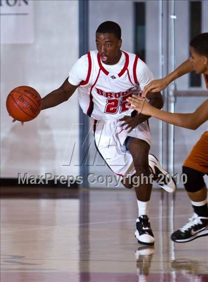 Thumbnail 2 in Alvin @ Clear Brook photogallery.