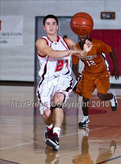 Thumbnail 2 in Alvin @ Clear Brook photogallery.