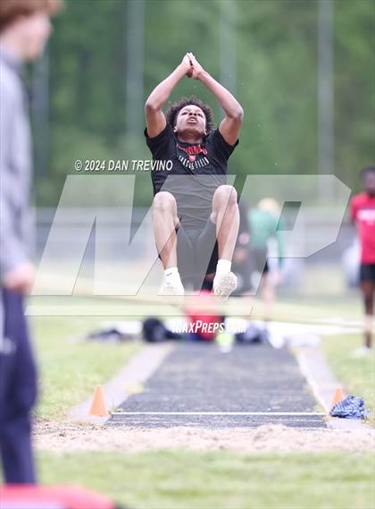 Thumbnail 3 in Southeastern District Meet #2 (High Jump/Long Jump) photogallery.