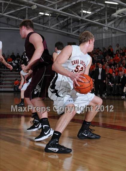 Thumbnail 3 in Sesser-Valier vs. Crab Orchard (IHSA Class 1A Sectional Semi-Final) photogallery.