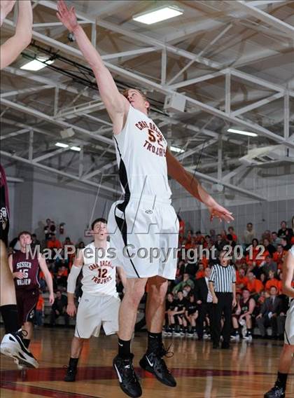 Thumbnail 2 in Sesser-Valier vs. Crab Orchard (IHSA Class 1A Sectional Semi-Final) photogallery.