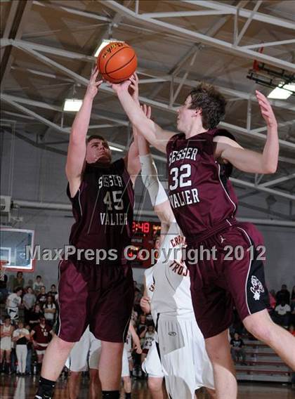 Thumbnail 2 in Sesser-Valier vs. Crab Orchard (IHSA Class 1A Sectional Semi-Final) photogallery.