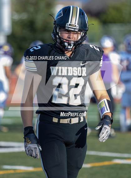 Thumbnail 1 in Escalon vs Windsor photogallery.
