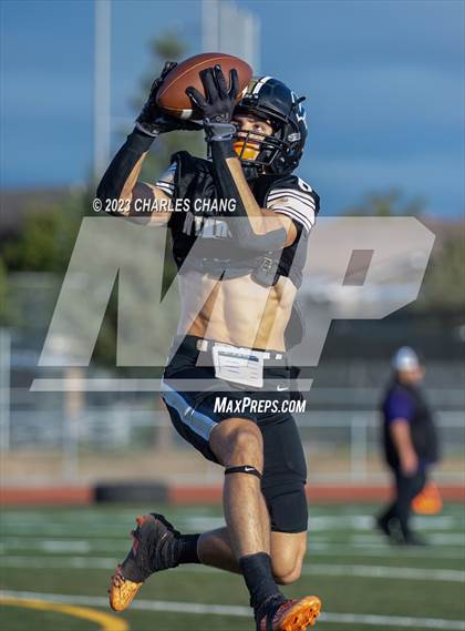 Thumbnail 2 in Escalon vs Windsor photogallery.