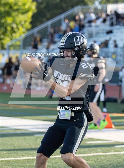 Thumbnail 2 in Escalon vs Windsor photogallery.
