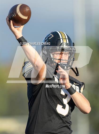 Thumbnail 2 in Escalon vs Windsor photogallery.